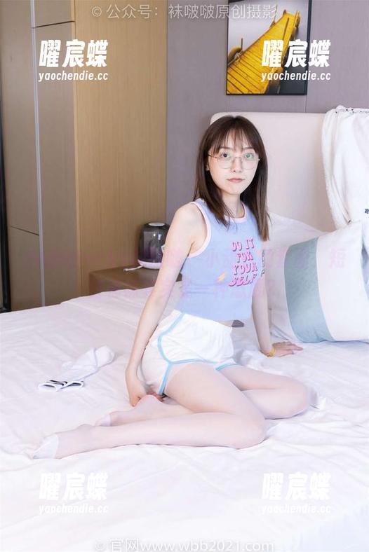 BoBoSocks袜啵啵 - 小甜豆的套图，短白棉袜其实是一种态度？
