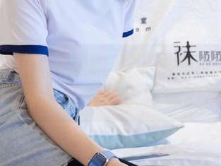 BoBoSocks袜啵啵 – 没想到稚予在私房里秀的竟然是淡粉色船袜