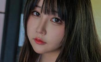 KANEKO_咔喵的最新一波秘书照片，你敢不敢看？（偷偷跳起来了！）