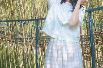 喵糖映画，麻衣学姐把兔女郎气质演绎到位，美图更新慢点也没关系。
