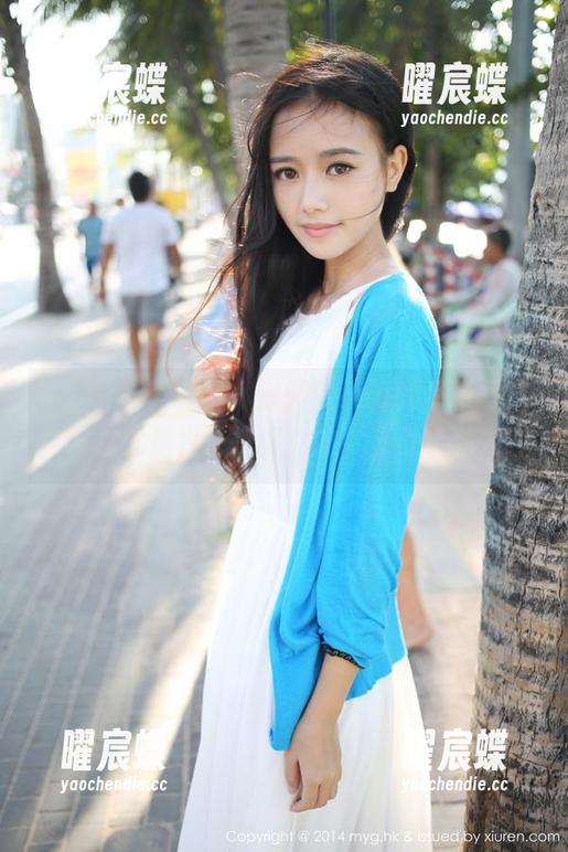 MyGirl美媛馆 - 徐微微mia的吊带写真，仿佛就是为了挖掘你的‘上身’潜力！
