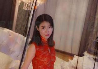 PANS写真 – 一窥凡凡的旗袍私房，图包像是神秘的宝箱。