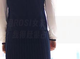 慢着，这组ROSI女友写真居然是免费的？我得赶紧占个便宜！