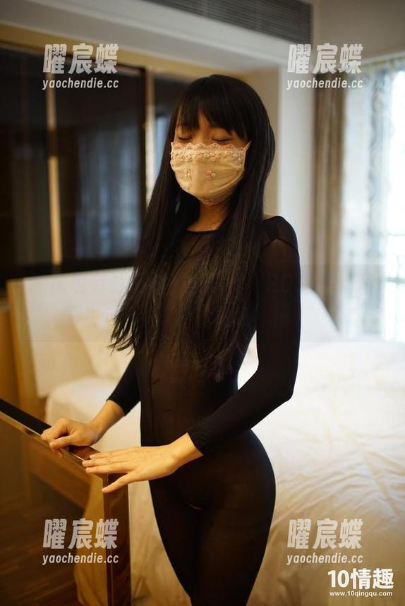 和服也有时不时的小框框，ROSI高清写真轻松救场