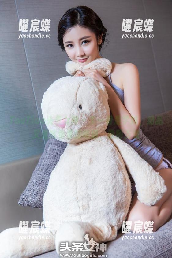 TouTiao头条女神-陈怡曼 TouTiao头条女神 - 乍一看是学妹,细品又是陈怡曼的味道,原图支架