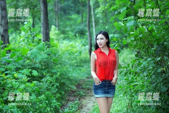 TuiGirl推女郎 - 赵纹清的最新图册：运动？就只是为了在健身房遇见帅哥吧！