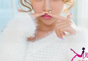 UGirls尤果网 – 佟蔓的照片好像无时无刻不在提醒我：剧情可真够复杂。