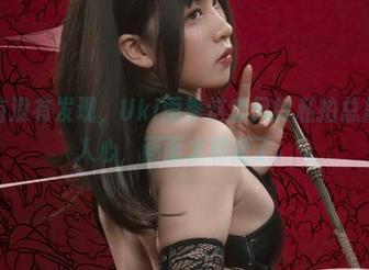 大家有没有发现，Uki雨季这套风铃私拍总是治愈人心，画面太和谐了。
