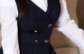 XIAOYU语画界 – 就让我默默“欣赏”一下“林乐一”的校服图包，想说的太多但又放在肚子里。