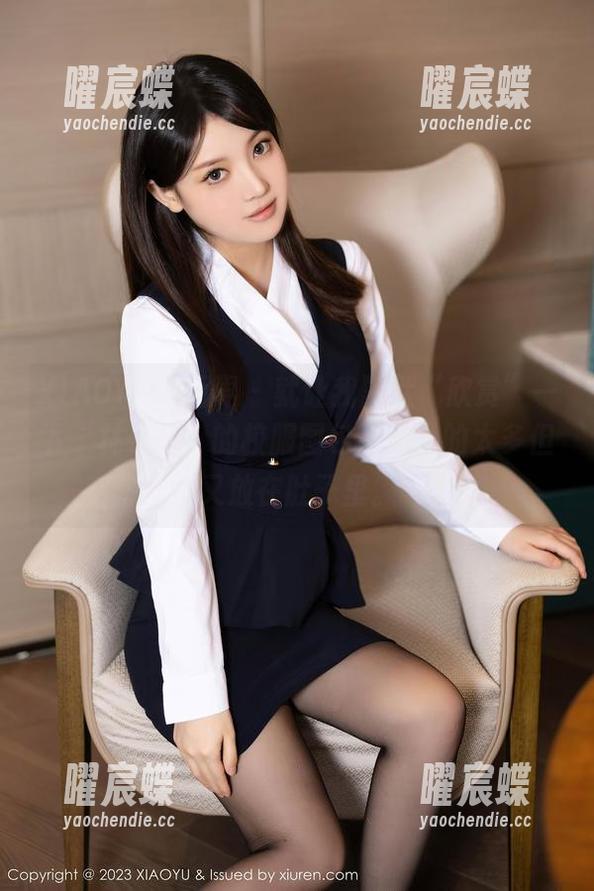 XIAOYU语画界 - 就让我默默“欣赏”一下“林乐一”的校服图包，想说的太多但又放在肚子里。