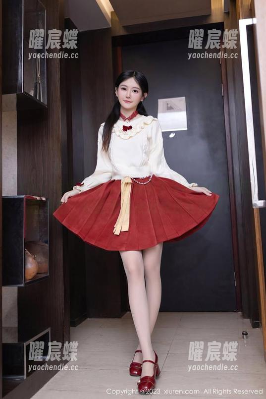 Xiuren秀人网-MOON嘉依 Xiuren秀人网 - 高清奶牛与MOON嘉依的私语,原图看起来好像没完没了。