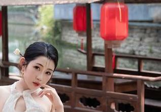 Xiuren秀人网 – 原图剖析，周慕汐的御姐扮相，挑战保留理智的极限！