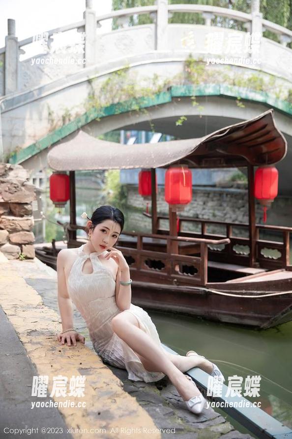 Xiuren秀人网 - 原图剖析，周慕汐的御姐扮相，挑战保留理智的极限！