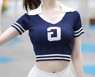 Xiuren秀人网 – 看周慕汐baby穿上那件白衬衫，无圣光也阻挡不了那份惹眼的气质，图包心满意足。