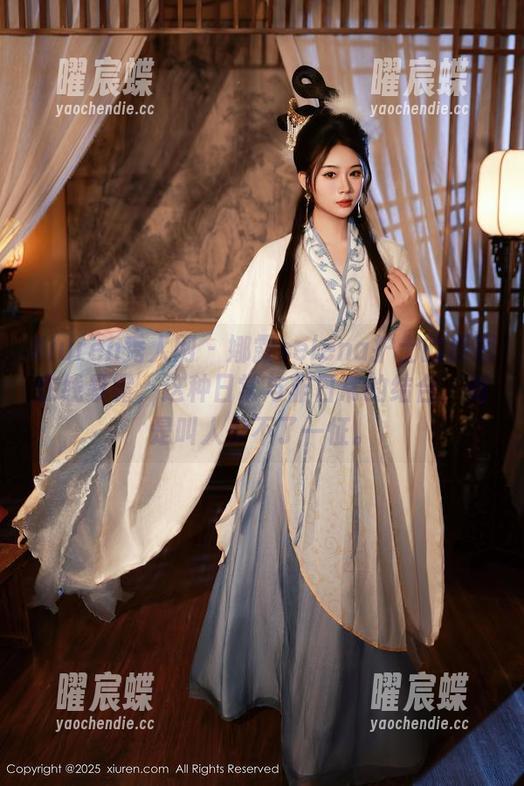 Xiuren秀人网-娜露selena Xiuren秀人网 - 娜露selena护士的原图在线暴露,这种日常与非日常的结合,倒是叫人少不了一怔。