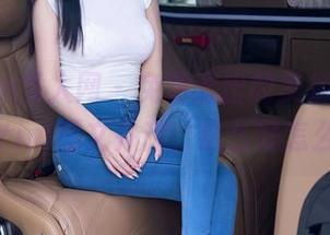 Xiuren秀人网 – 免费流出的美足，孟狐狸FoxYini图文并茂，这么好怎么不爱？