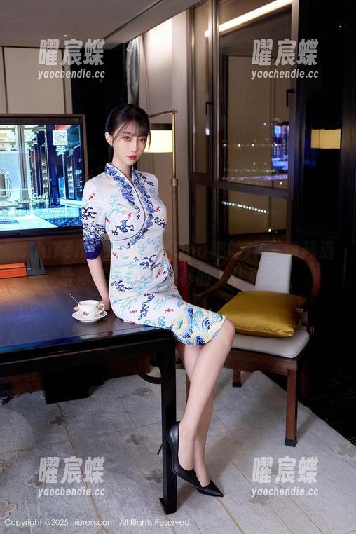 Xiuren秀人网 - 尤Una娜的JK写真精选给你送上的不一样的‘认真’！