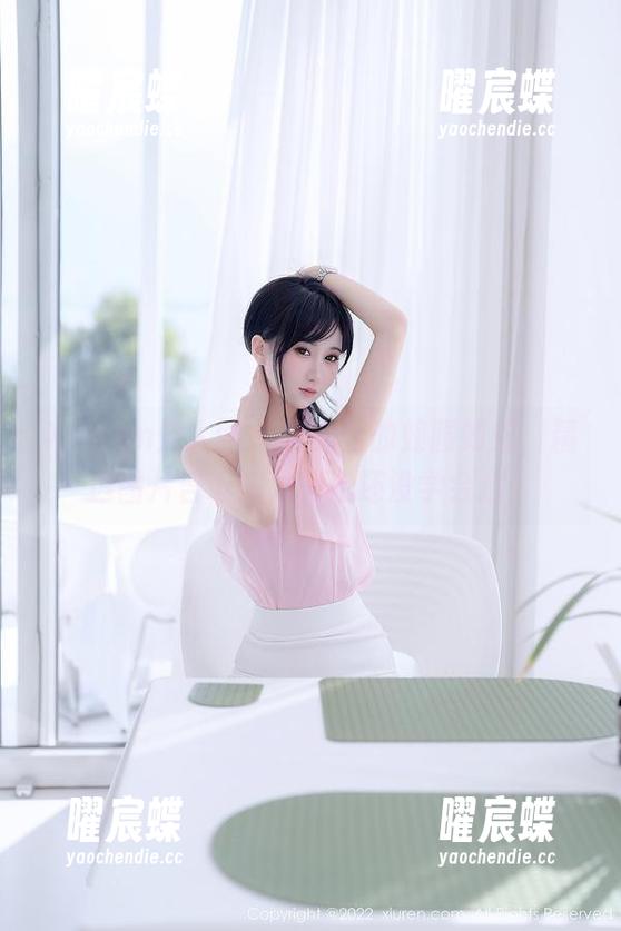 Xiuren秀人网 - 李宓儿的蜂腰如蛇，精选图片告诉我为何我还没学会扭！