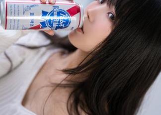 说不清楚，为什么一智智的棉袜cos会让我心中有那么一点波动。