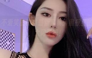 微密圈 – 不爱笑的赛琳最新写真：黑夜里的钻石魅影，太闪了吧！