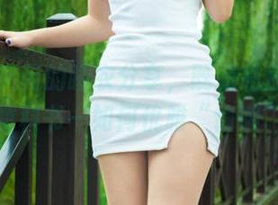 丽柜 – 文芮的睡衣分享，既是私房美图也是教科书—如何优雅“偷懒”！