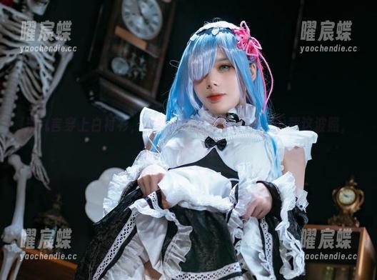 当九言穿上白衬衫，全套就cue到点上了，下载这波照，防止未来遗憾。