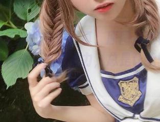 这组凛子酱的内衣写真，原图虽然很简单，却有种说不出的引力，总是让我驻足停留。