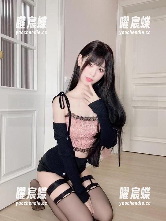 微密圈 - 看这里！十万口草莓粥粥又来了，舰长图包新鲜上架！