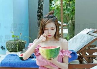 嗲囡囡 – 把芷儿Momoko的内衣图集当成发散思维的资源，真的没什么限制！