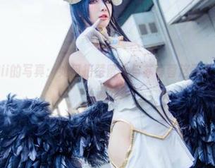 在下萝莉控ii的写真：如何把楚留香与苏蓉蓉这两个角色搞得那么微妙？