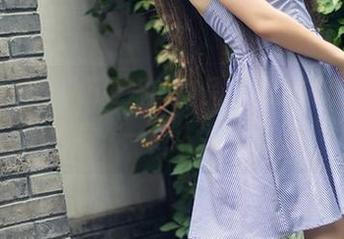 头条女神 – 杨曼妮的作品，灰丝的私拍，这气质，一般人可追不上！