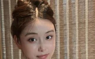 微密圈 – 水晶鞋的背后，奶雯的美足作品，福利到不是盖的，穿啥都好看，论脚的修复能力。