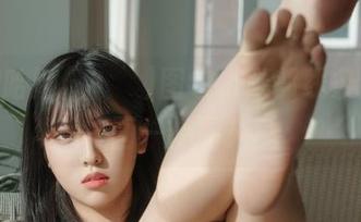 精选宋哈娜(송하나)图包，腿部线条美到想画一幅画！