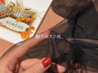 微密圈 – 宸大小姐的旗袍私拍合集，穿上后说不定能应聘成旗袍模特，但工资可能不会高！