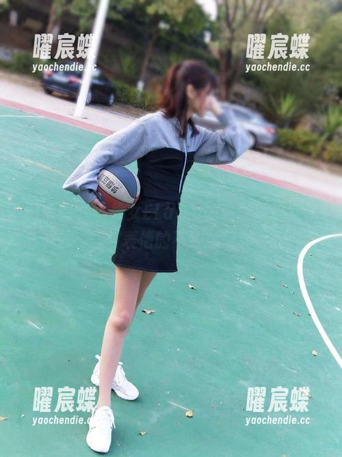 微密圈 - 小仙女ELaine的瑜伽私拍，体式与表情的不经意反转