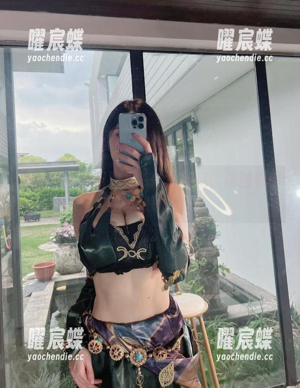 微密圈 - 小玉吃果冻的女神范，原图看得我浮想联翩！