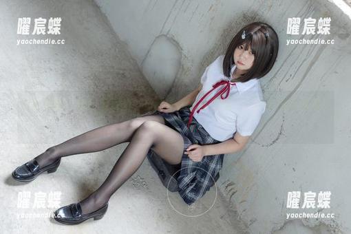少女秩序-小葵 少女秩序 - 纸醉金迷的小葵和她的白丝作品,一不小心手滑却下载了整发。