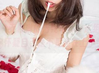 尤果网 – 乔依琳的清纯写真，这组套图能让你怀疑自己是不是还在上小学！