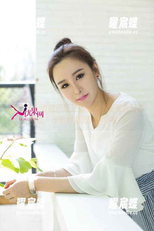 尤果网 - 谁能拒绝把若涵的内衣变成日常壁纸，高清画质美得不真实！
