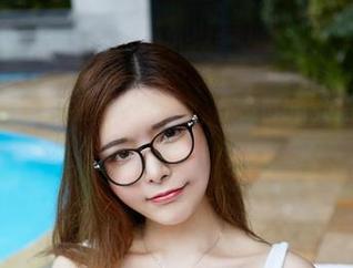 尤物馆 – 高清油亮的夏小秋秋秋，下载前记得调整自己的期待哦。