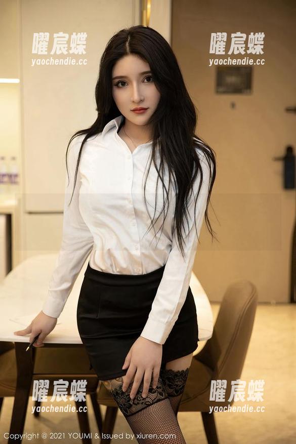 尤蜜荟 - 从黄歆苑的定制婚纱看：图片里总是比现实好，你懂的。