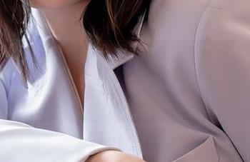 一言不合就晒棉袜，年年Nnian的原图原来这么有趣