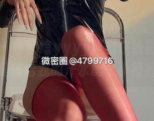 微密圈 – 徐绾绾yyyy夏日在线图集：是不是该给我的汗水配个小框框？