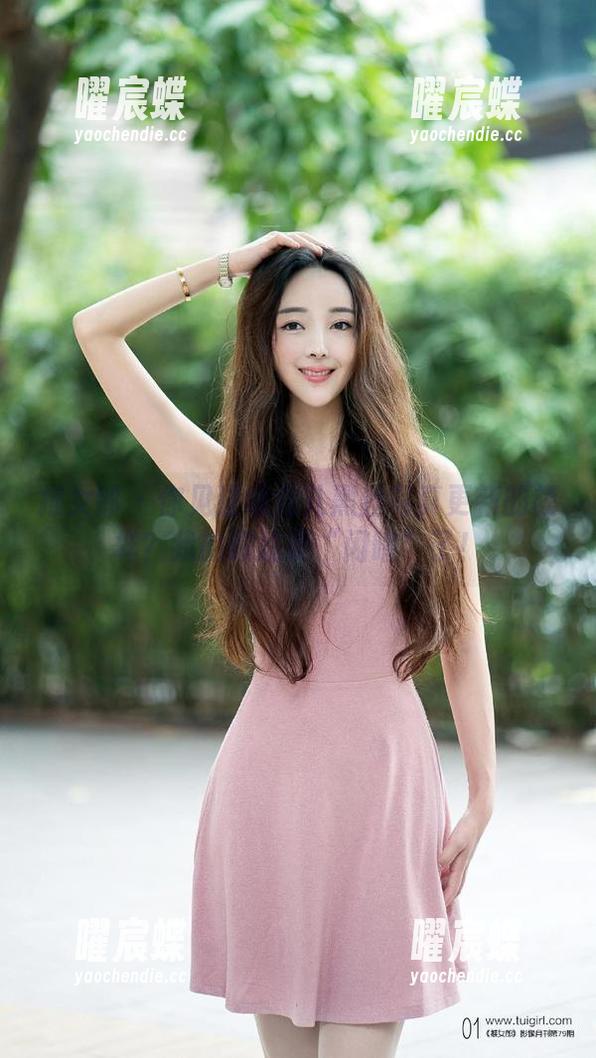推女郎 - 你见过胡允儿黑丝写真更新的模样？我的眼睛要“闪瞎”了！