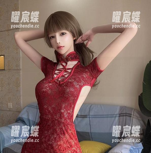 微密圈 - 无欲无求的推土君的旅拍全套，看他在不同背景前勉强摆POSE的那些事儿。