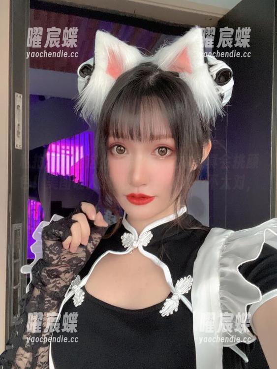私拍怎么能这么干净？木之本果真会挑颜色！美图让人想脱这件白衣服…不太对，继续说。