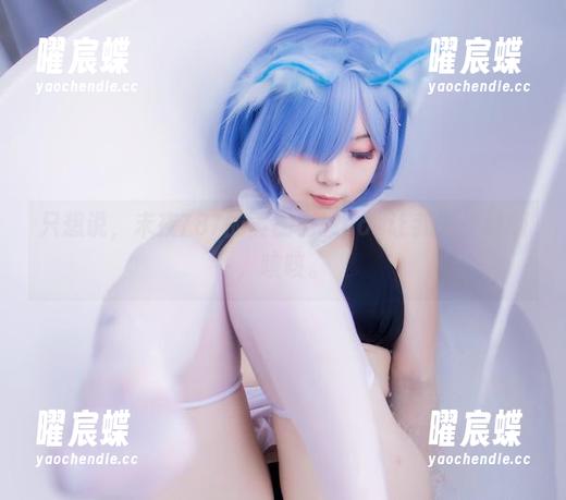 只想说，末夜787的黄棚树城cos让我浮想联翩，咳咳。