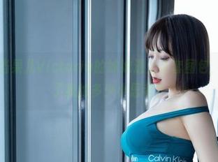 微密圈 – 当果儿Victoria的妹妹遇上全套图包，结果引发了我的多少小思考？
