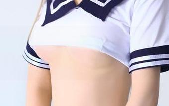 果团网 – 又要被尹意纯的丝袜写真吸引了，你们尽管分享，我只想默默欣赏。