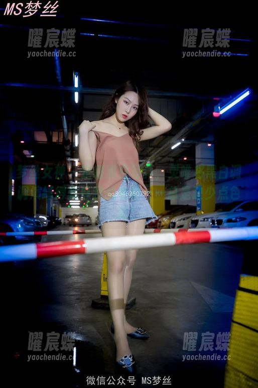 梦丝女神 - 定制黑白写真，灵唯将黑白调调演绎得就像我的衣柜——总是缺少点色彩！